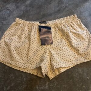 Brandy Melville blue floral shorts